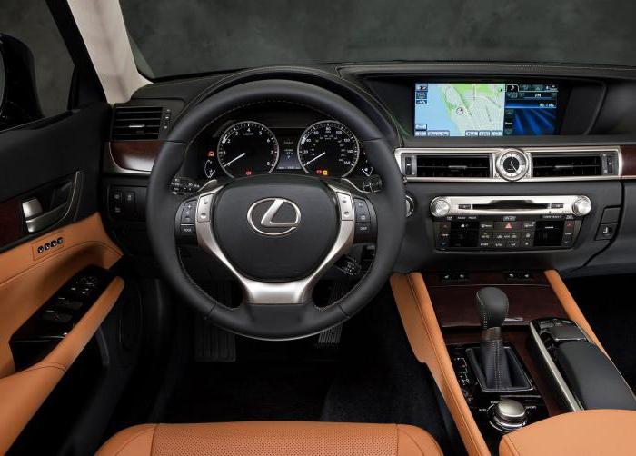 lexus gs 250 pris