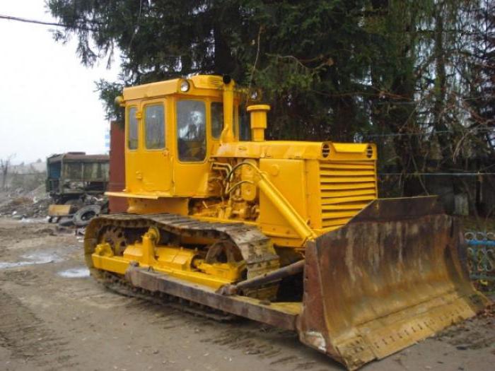 bulldozer «Т-130» tekniske egenskaber