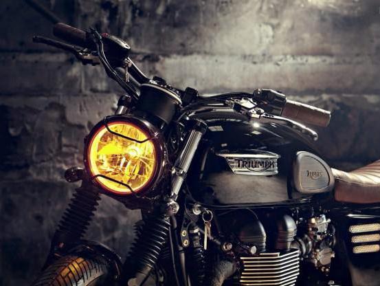 Motorcykel Triumph Bonneville T100: Beskrivelse, egenskaber og anmeldelser af ejerne