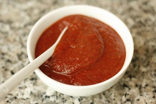 Sådan laver du ketchup hjemme: flere opskrifter