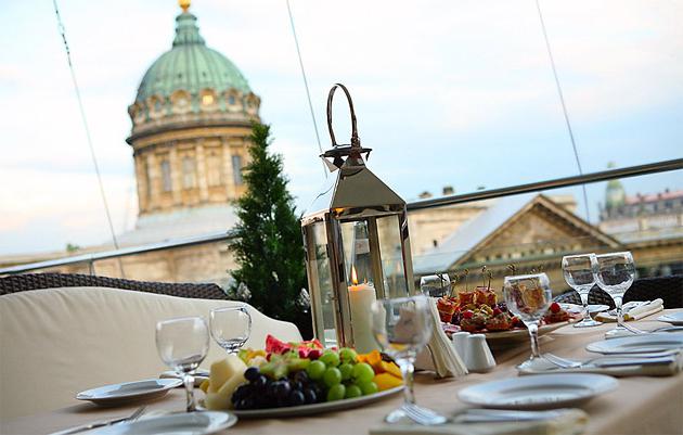 restaurant terrasse st. petersburg foto 