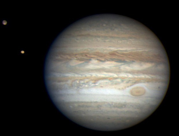 hvor mange satellitter i nærheden af ​​jupiter