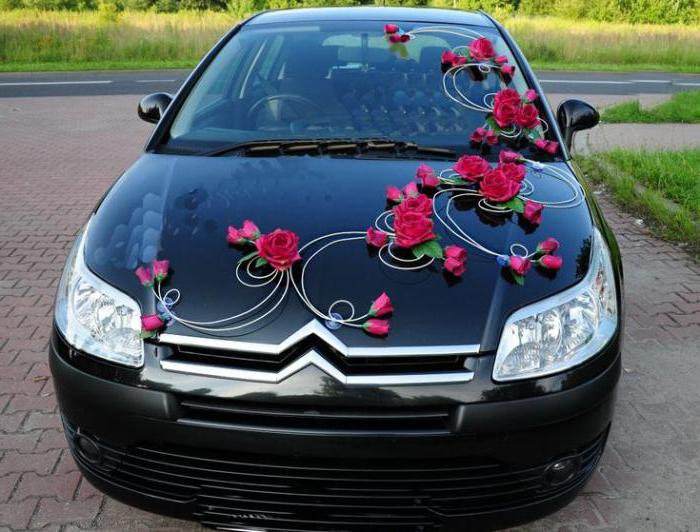 bil dekoration til bryllup foto