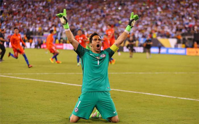 Claudio Bravo er målmand for Chile og 